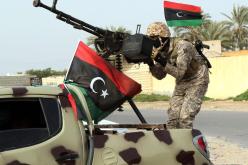 الجيش الليبي يستهدف شاحنة مفخخة قبل وصولها إلى تجمع قواته البرية ببنغازي