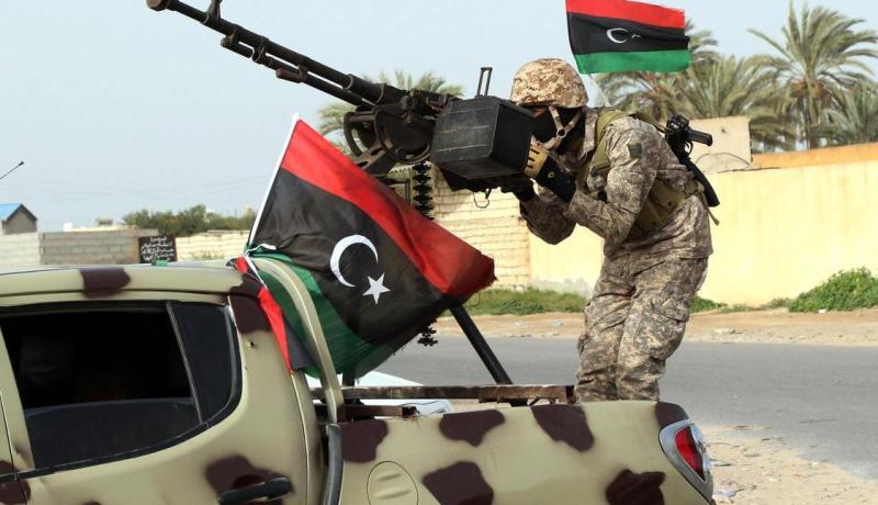 الجيش الليبي يستهدف شاحنة مفخخة قبل وصولها إلى تجمع قواته البرية ببنغازي