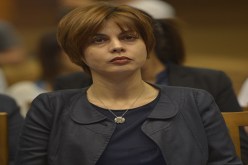 البيروقراطية تعطل مشروع الكابل البحري