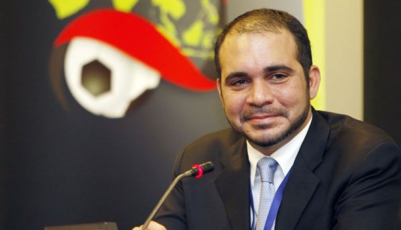 الأمير علي بن الحسين يفتح النار على رئيس الفيفا