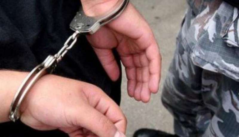 توقيف شخص واسترجاع مسدسين آليين وذخيرة حربية غليزان