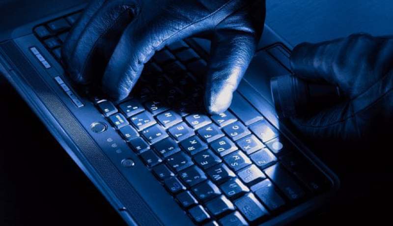 عبد الرزاق هني يأكد علي ضرورة مكافحة الجريمة الالكترونية في اطار مسعى شامل