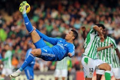 ريال مدريد يدك شباك بيتيس بخماسية ويلحق بغريميه برشلونة وأتلتيكو