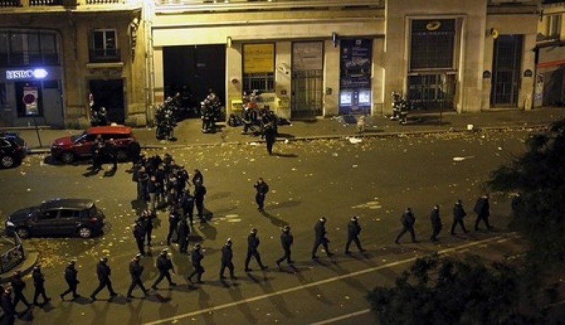 بالفيديو اللحظات الأولى المرعبة للهجوم الإرهابي على مسرح باتاكلان بفرنسا