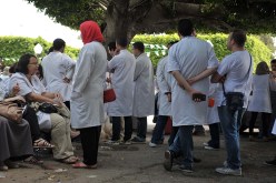 وقفة احتجاجية داخل مستشفى أحميده بن عجيلة في الأغواط