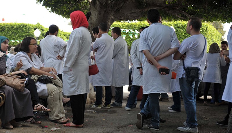 وقفة احتجاجية داخل مستشفى أحميده بن عجيلة في الأغواط