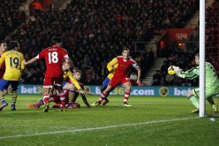 ساوث هامبتون يوقف قطار انتصارات أرسنال