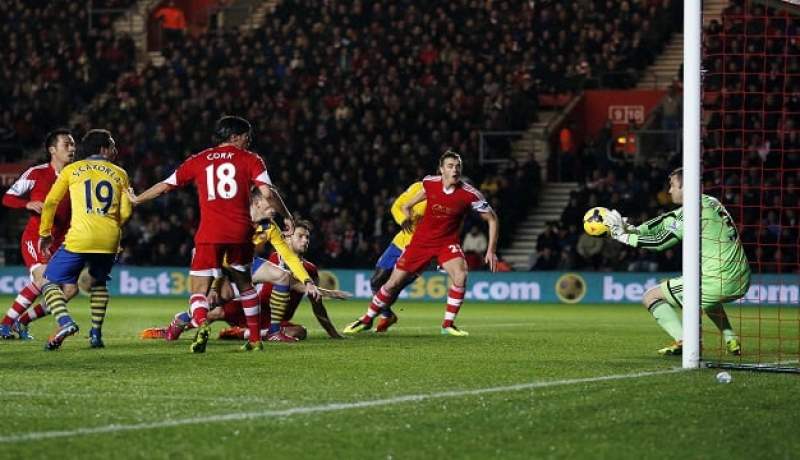 ساوث هامبتون يوقف قطار انتصارات أرسنال