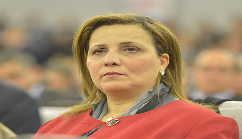 مسلم لا تثق في نفسهـا