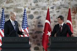 نائب أوباما يلوح بالحل العسكري في سوريا والروس يستهجنون