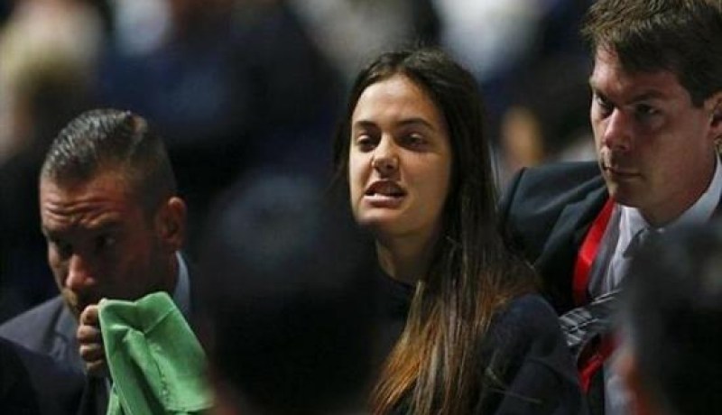 بالفيديو فتاتان تقتحمان مقر انتخابات الفيفا وتهتفان ضد إسرائيل
