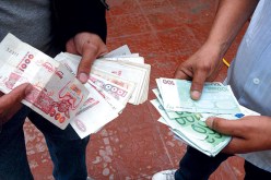 تدهور تاريخي للدينار أمام الأورو في المعاملات الرسمية