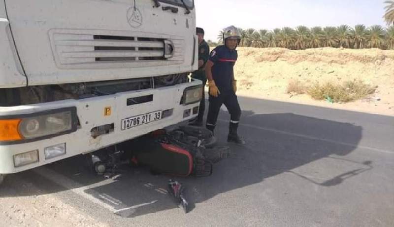 حادث مرور بين شاحنة ودراجة نارية يودي بحياة شاب بقمار