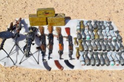 الجيش يكتشف مخبأ يحتوي على كمية من الأسلحة والذخيرة  في برج باجي مختار