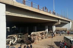 قتيلا و6 جرحى في حادث اصطدام بين شاحنتين وسيارة في وهران