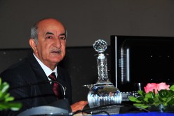 تبون يقيل الأمين العام للوزارة