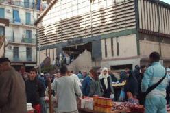 غلق سوق الساعات الثلاث في باب الوادي