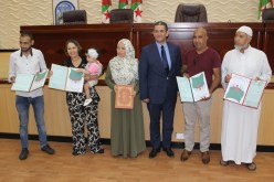بالصور.. تسليم عقود الإستفادة من 400 مسكن ترقوي مدعم “LPA” بحمادي