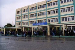 طلبة كلية المحروقات بجامعة بومرداس يصعدون من احتجاجهم  بتنظيم إعتصام