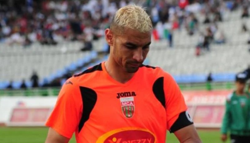 هل سيلعب فوزي شاوشي أمام سريع غليزان بعد تعرضه للرشق بالحجارة