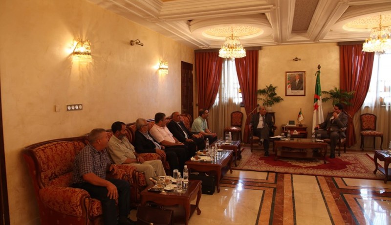 عصرنة القطاع وتدعيم الإنتاج الوطني محور إجتماع وزارة الفلاحة