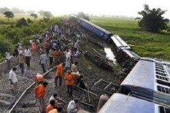 مقتل 13 شخصا في حادث قطار بباكستان