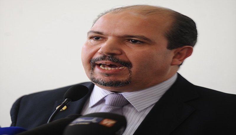 الوزير يُخمد فتنة قبر الإمام ومسجد الشلف
