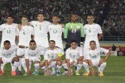 الافناك بالزي الابيض ضد ليبيا