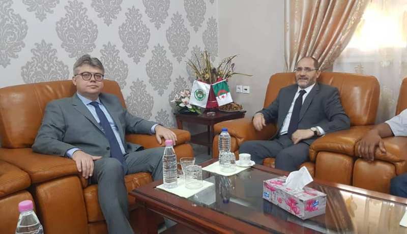 مقري يستقبل السفير الروسي بالجزائر