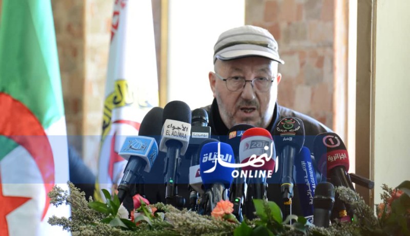 سيدي السعيد: معاقبة كل نقابي في المركزية لا ينتخب رفقة عائلته