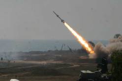 الحوثيون يطلقون صاروخين على معسكر للجيش السعودي بمنطقة عسير