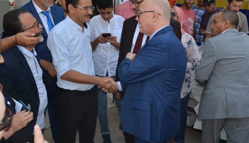 وزير العمل يأمر بتوجيه الشباب نحو النشاطات الخلاقة للثروة