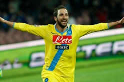 نابولي يصيب ولاتسيو يخيب في الدوري الأوروبي