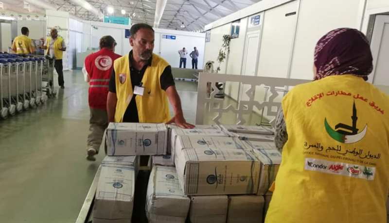 ديوان الحج والعمرة: “كل الظروف مهيئة لاستقبال الحجاج.. وتوزيع عبوات ماء زمزم مجانا”