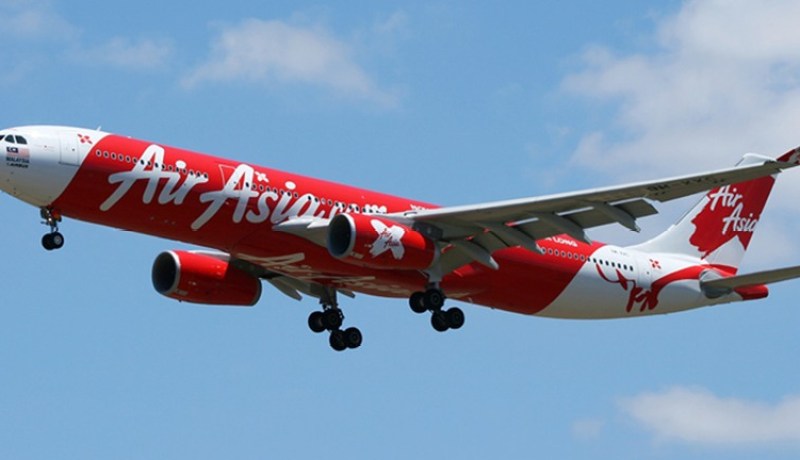 تحطم طائرة على متنها 16 شخصا غرب إندونيسيا