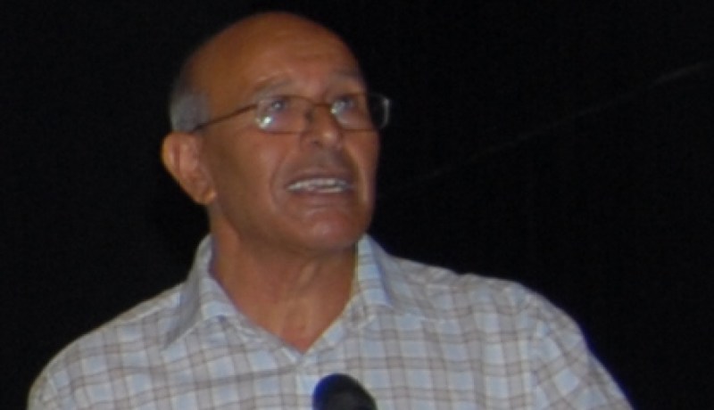 اليساري محمد الكيلاني يطالب بحل حزبي التحرير والنهضة التونسيين