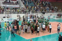 المنتخب الجزائري يتوج بالبطولة العربية للكرة الطائرة أشبال  بعد فوزه على المغرب