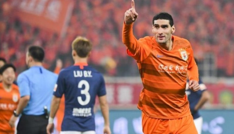 إصابة “فيلايني” بفيروس “كورونا”