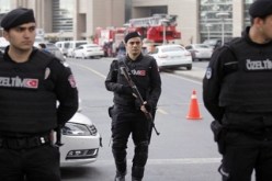 مقتل 5 عناصر أمن تركية في انفجار قنبلتين