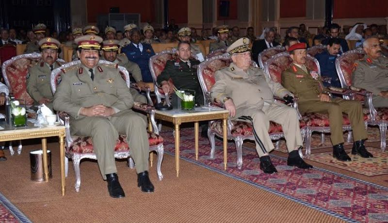 الفريق قايد صالح يتباحث مع وزير الدولة القطري لشؤون الدفاع