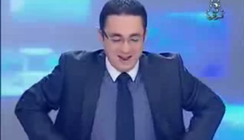 فيديو لمذيعي التلفزيون الجزائري في مواقف طريفة لعام 2014