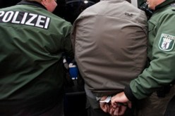 اعتقال شخصين بشبهة تفجير مقهى في ألمانيا