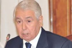 بن صالح يؤكد ان العالم العربي يسعى جاهدا إلى لململة شؤونه الداخلية