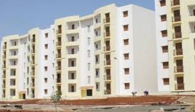 إحتجاج مواطنين من بلدية المالح على قائمة المستفيدين من السكن في عين تموشنت