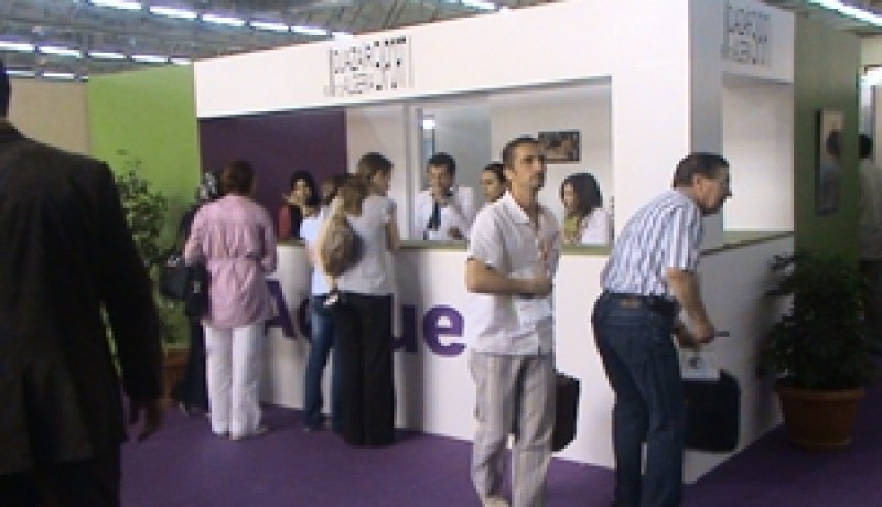 توقيع اتفاقية بين وزارتي العمل والتكوين حول الإدماج المهني
