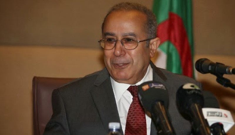 لعمامرة يؤكد على التنسيق الوثيق الجزائري-النيجري في المجال الأمني