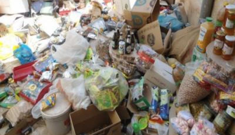 حجز 621 كلغ من المواد الغذائية المختلفة غير صالحة للاستهلاك في النعامة