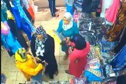 فيديو يظهر عصابة نساء تقوم بسرقة الملابس في وهران