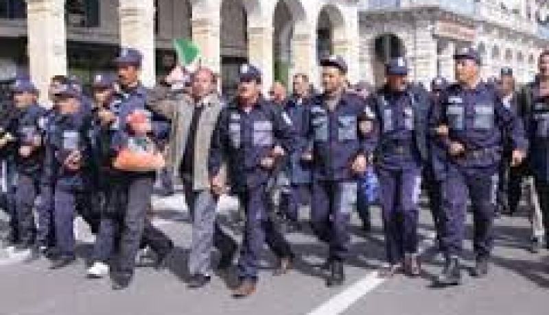 الحرس البلدي يحتجون في 14 ولاية بعد تجميد أجور المتقاعدين