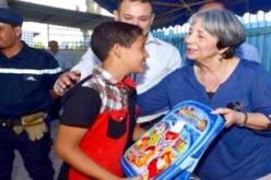 الهلال الأحمر يوزع 10 آلاف محفظة ويدعم 8 آلاف عائلة